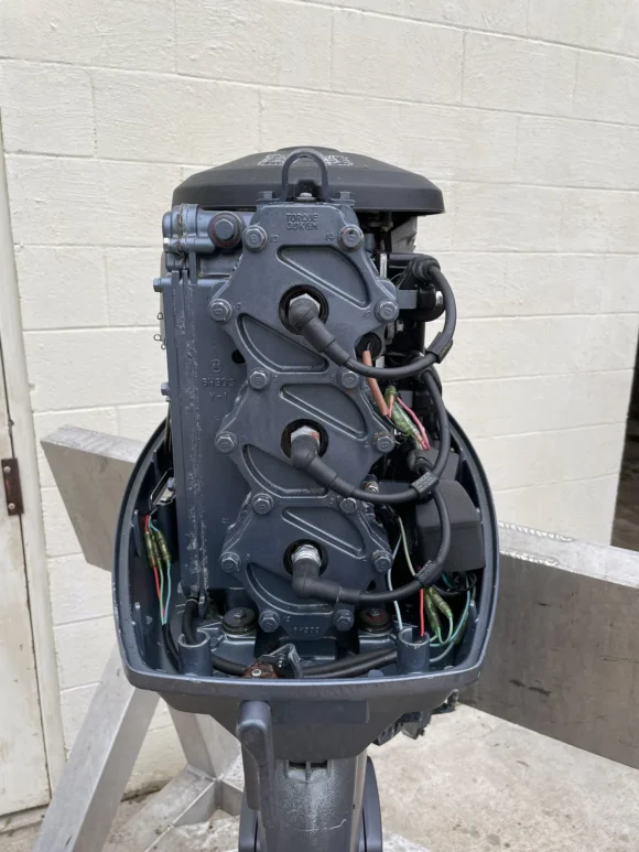 Yamaha 70HP 20" Outboard Engine 2 Stroke - Image 2