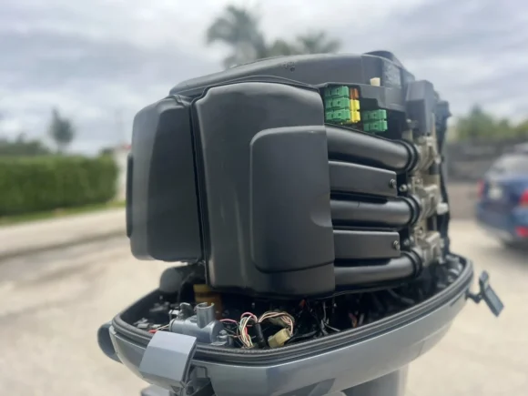2002 Yamaha 225HP Four Stroke Outboard Motor F225 - Image 6