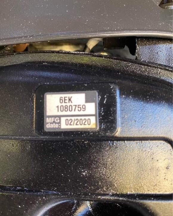 Used 2020 115hp Yamaha "25" 4-stroke outboards - Image 7